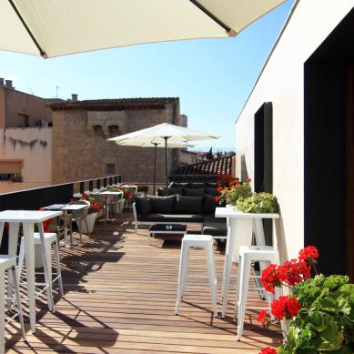 Photo gallery of Hotel Raval de la Mar